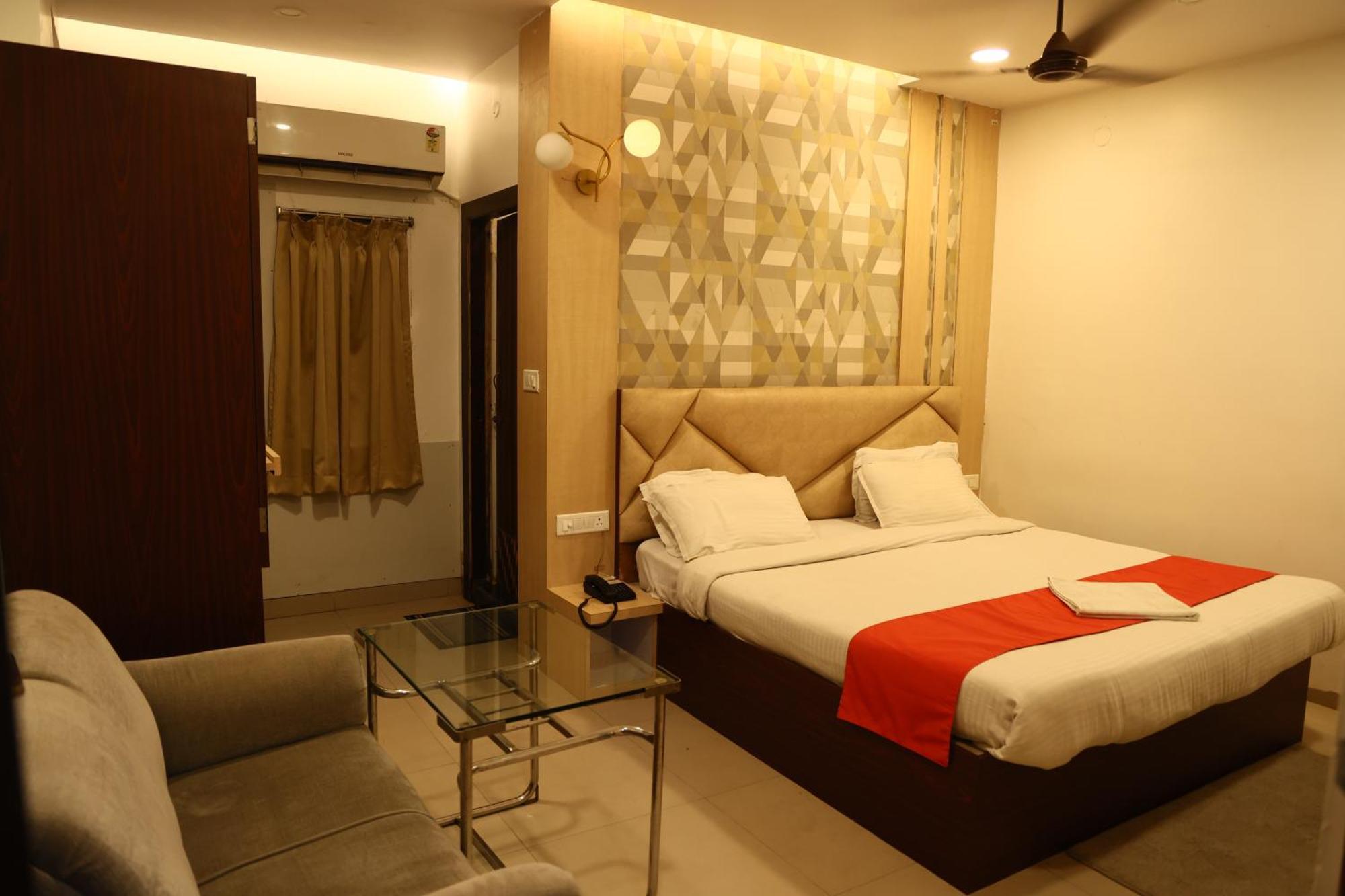 Hotel Bhubaneswari Classic Brahmapur Экстерьер фото