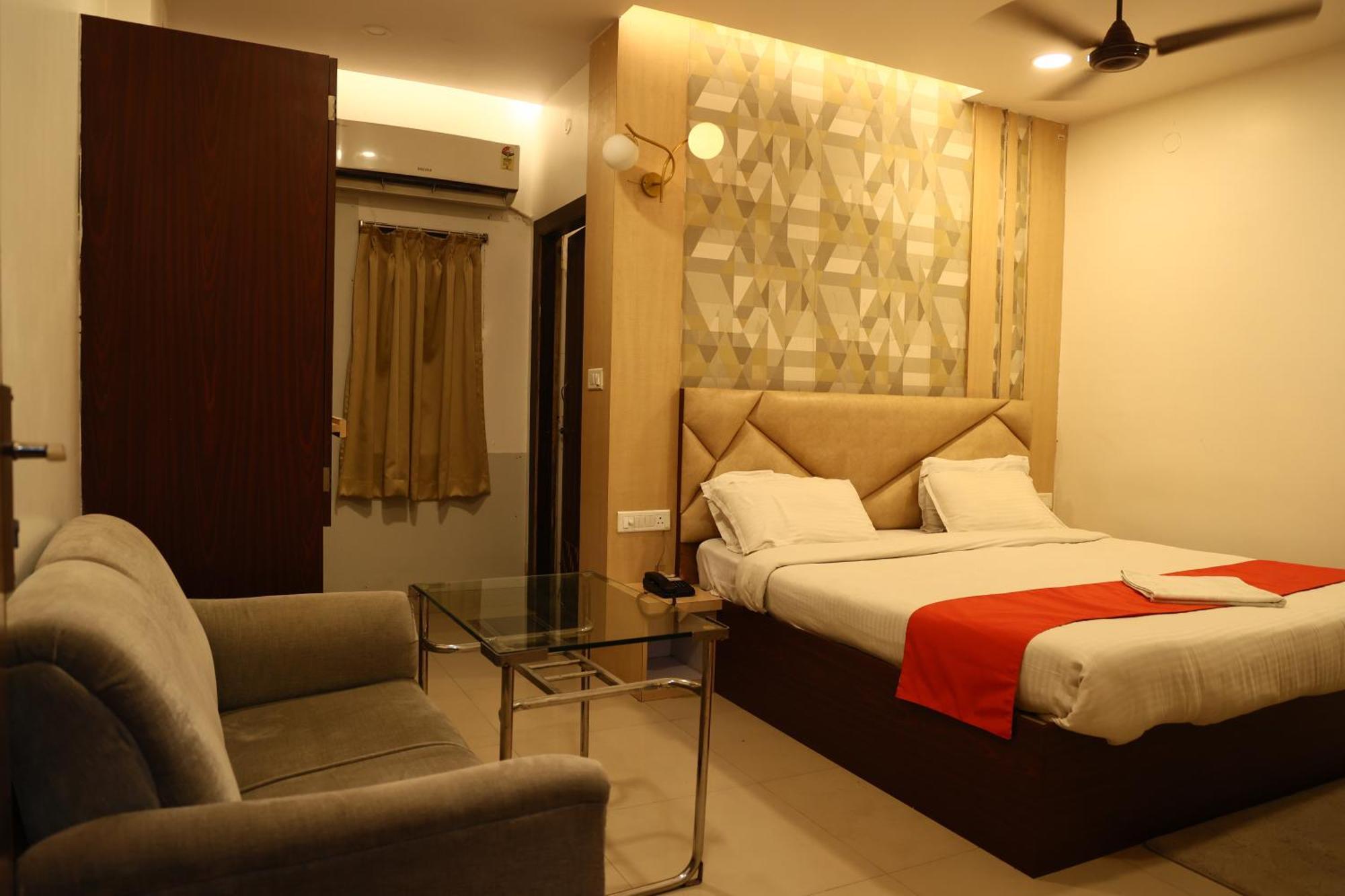 Hotel Bhubaneswari Classic Brahmapur Экстерьер фото