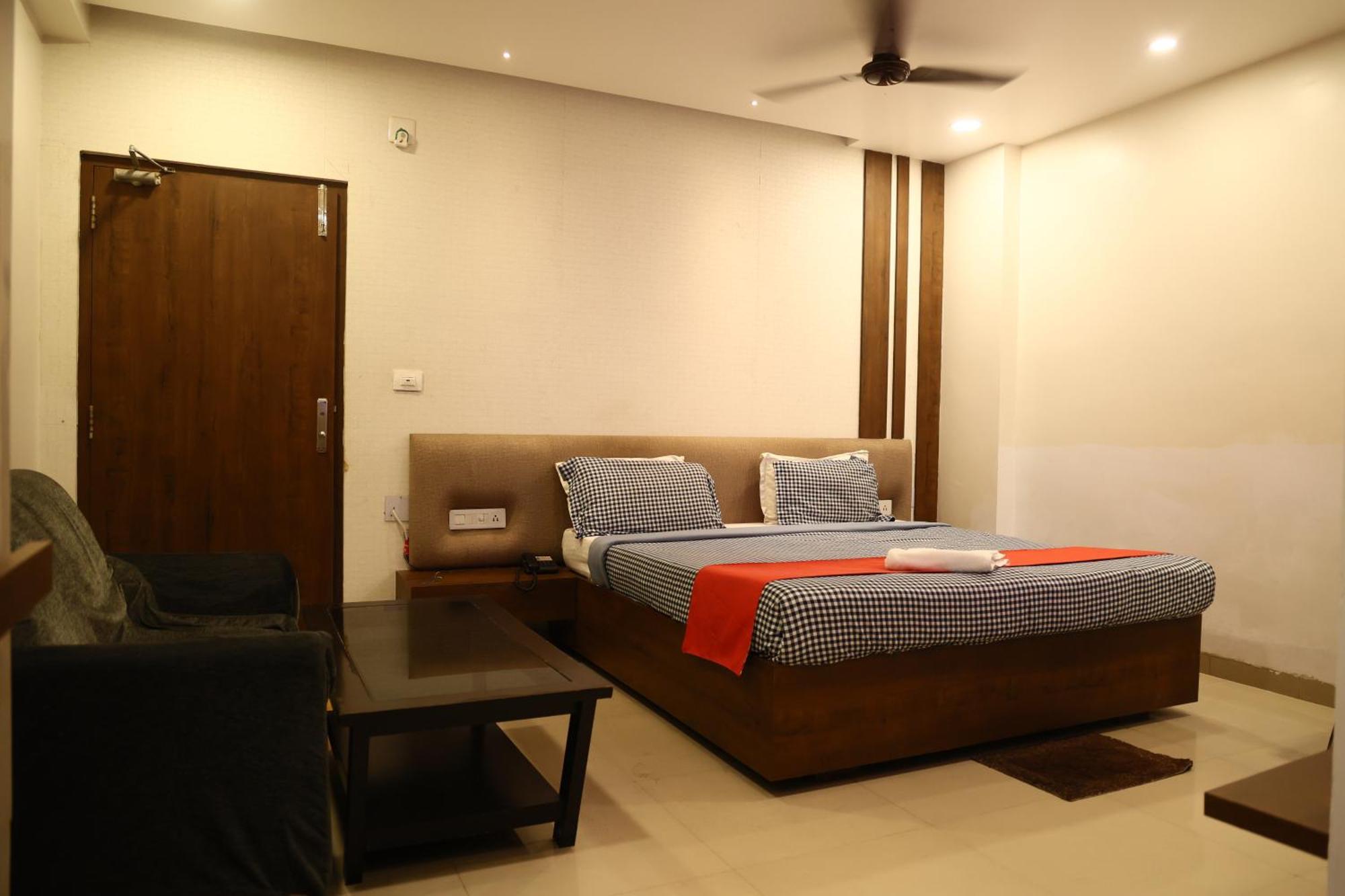Hotel Bhubaneswari Classic Brahmapur Экстерьер фото