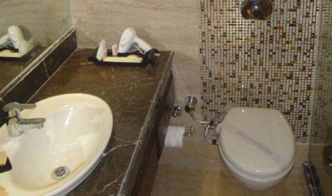 Hotel Bhubaneswari Classic Brahmapur Экстерьер фото
