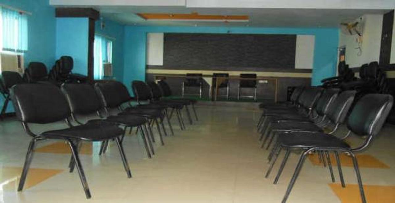 Hotel Bhubaneswari Classic Brahmapur Экстерьер фото