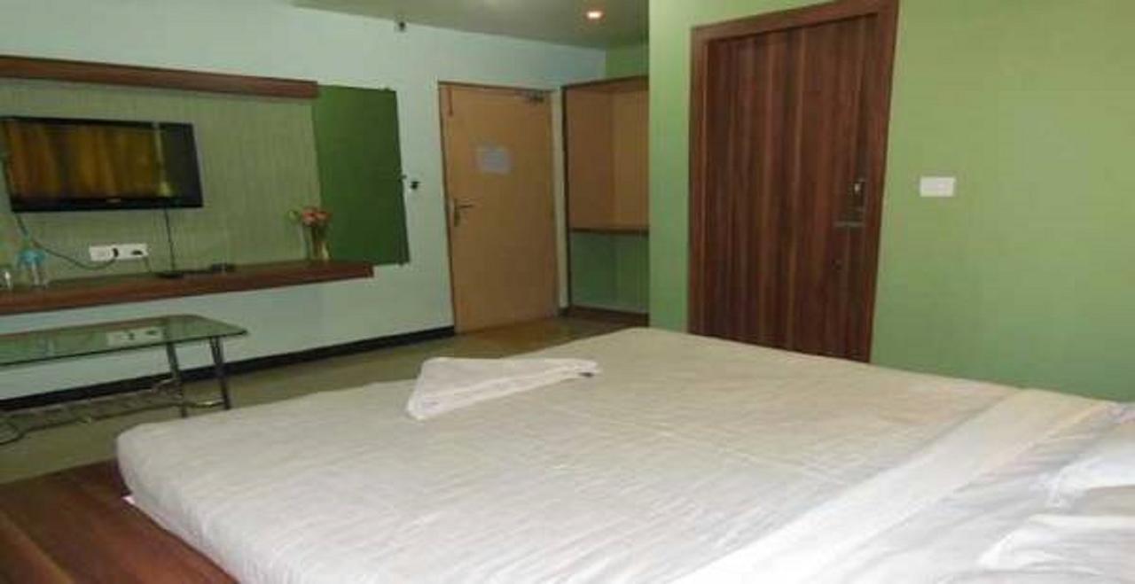Hotel Bhubaneswari Classic Brahmapur Экстерьер фото