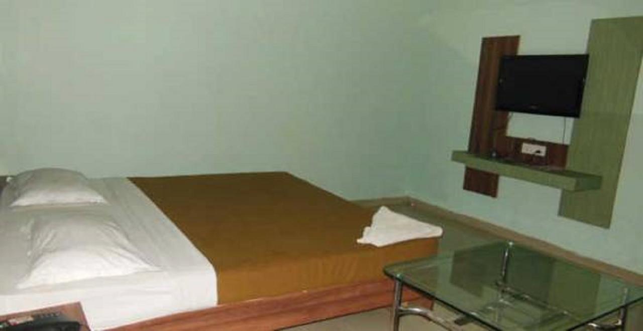 Hotel Bhubaneswari Classic Brahmapur Экстерьер фото