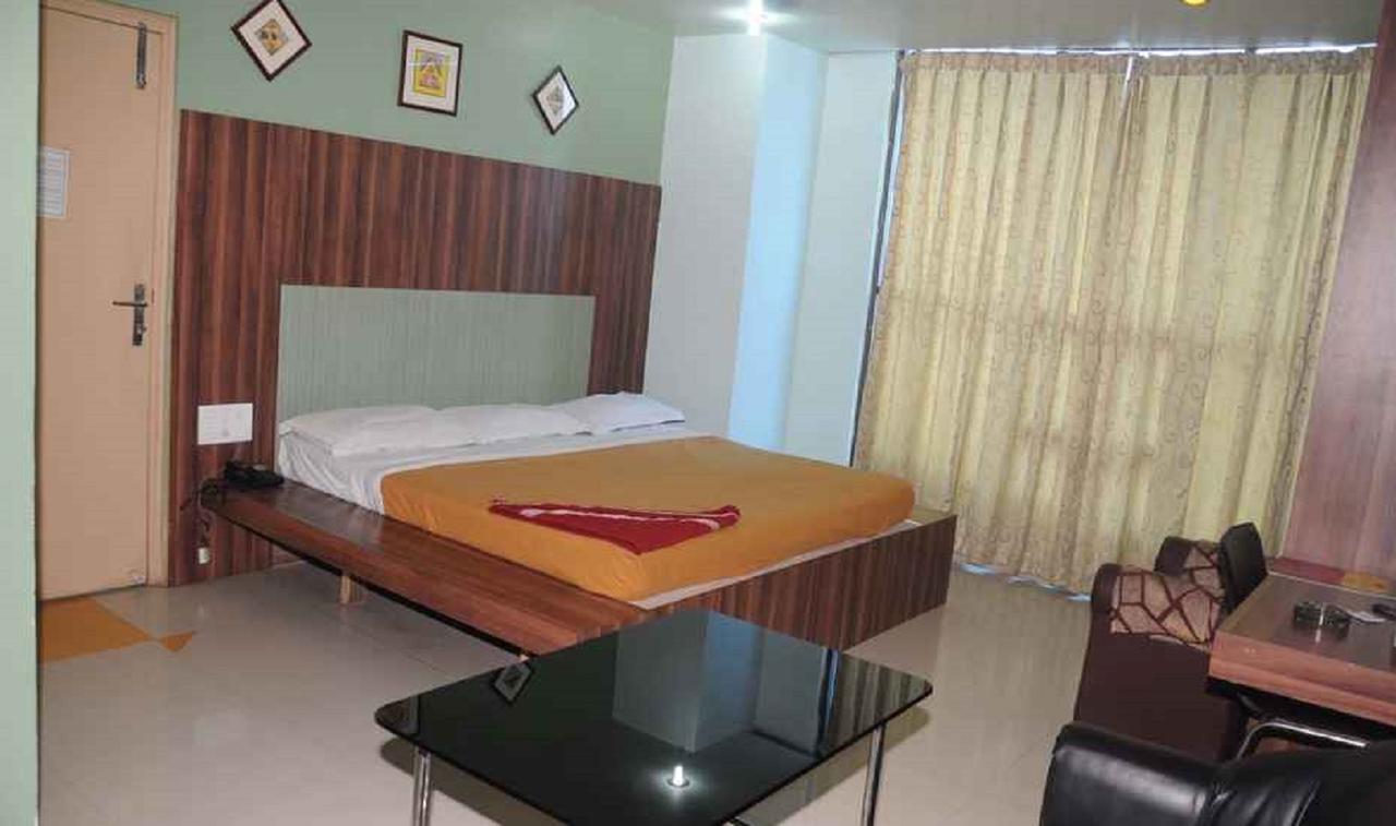 Hotel Bhubaneswari Classic Brahmapur Экстерьер фото